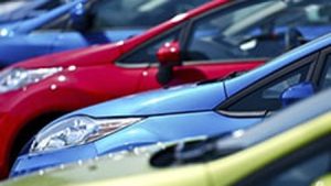 Why Do Auto Dealers Choose the LIFO Inventory Valuation Method?